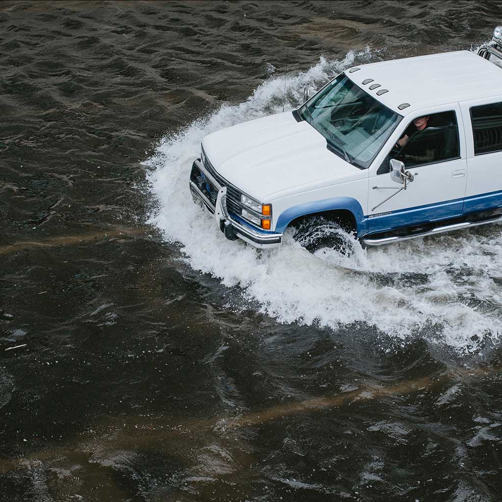 “침수보험” 두려워 말아요! 폭우 속에서도 믿을 수 있는 자동차 보험